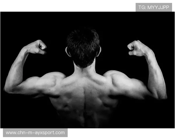 世界冠军秀肌肉意外抽筋倒地，背后隐藏的健身秘密揭晓