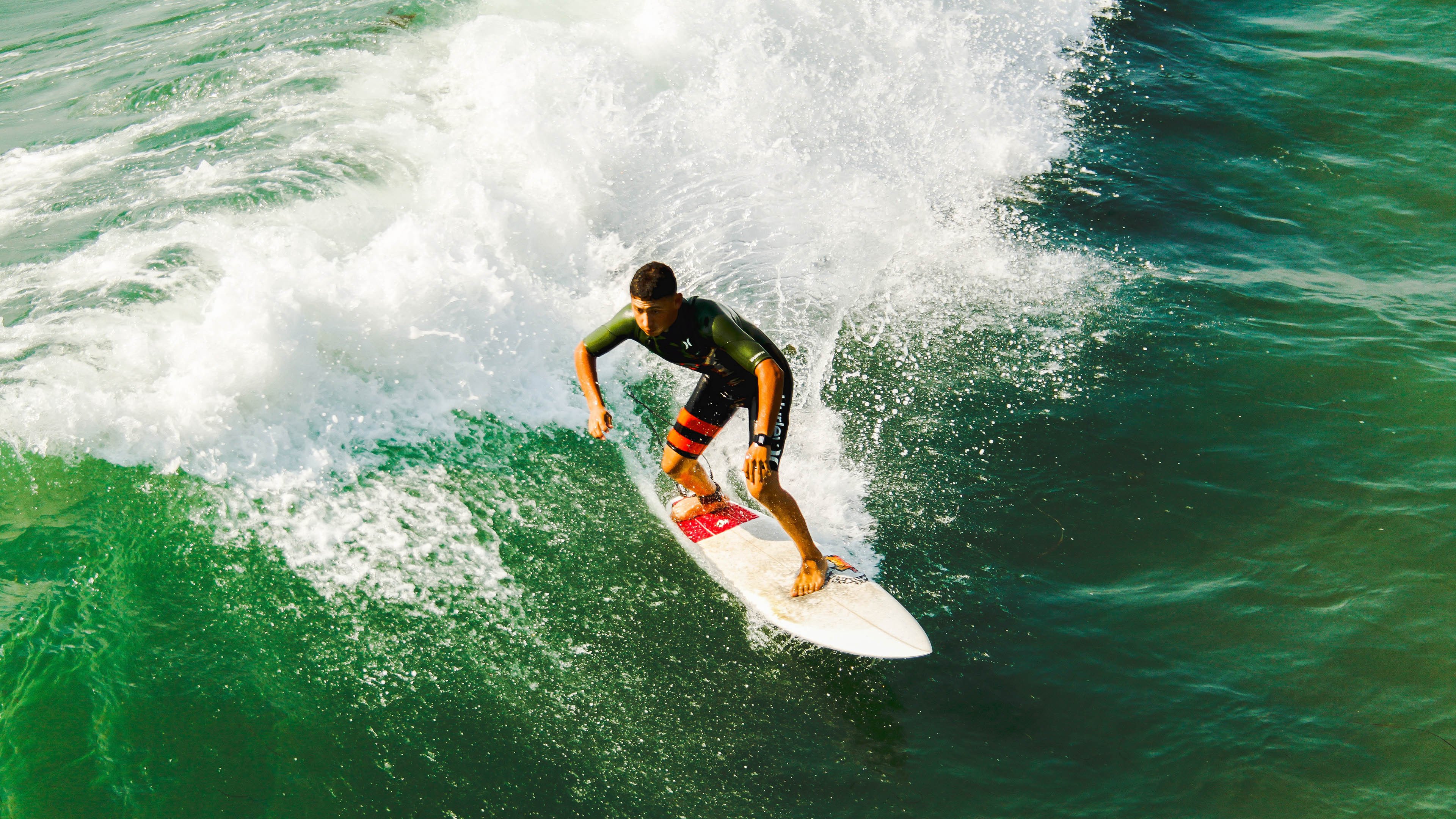 马赛高位起脚制造持续射门机会,马赛回旋动作分解图