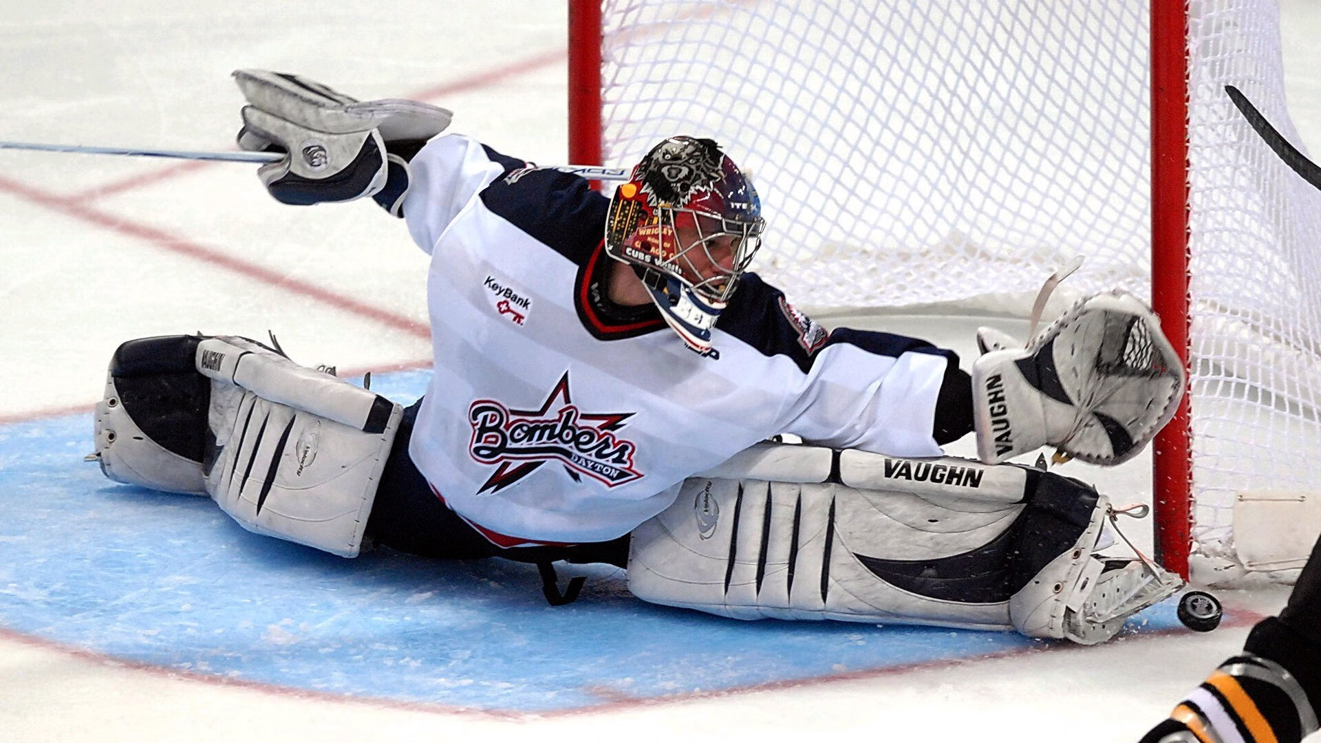 媒体评价球员成长速度快称其或成未来国家队核心中坚力量,球员表现