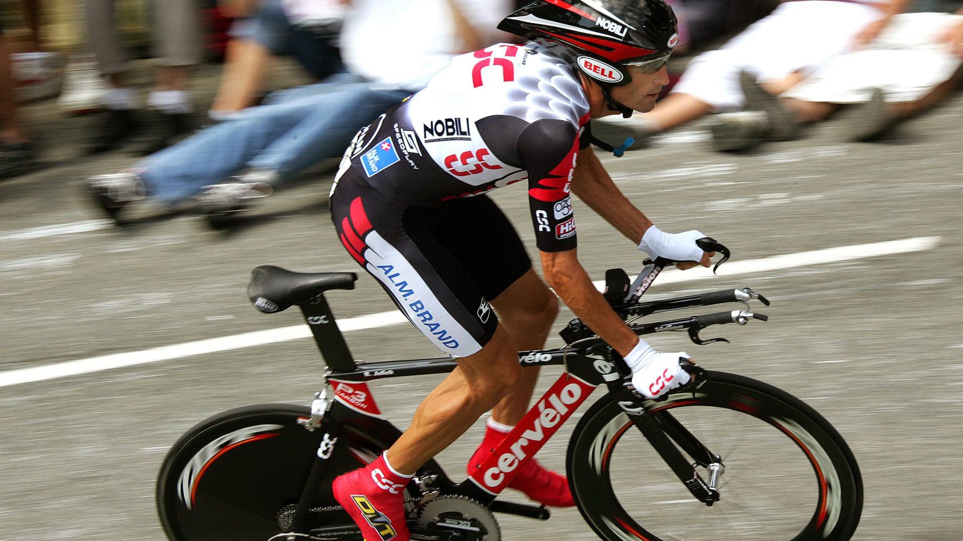 Cruz 激励队友提升团队士气，怎么激励团队成员